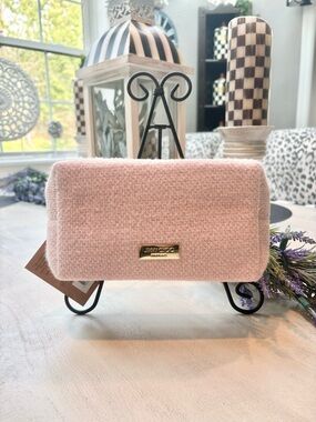 Jimmy Choo Makeup Pouch🩷NWT🩷